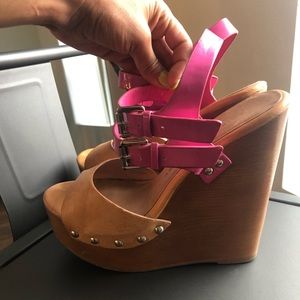 6.5 Chinese Laundry Used Bright Pink Wedges